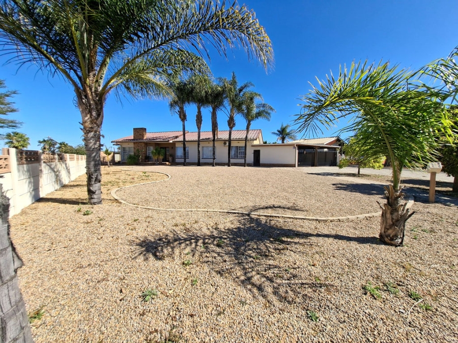 3 Bedroom Property for Sale in Vredendal Western Cape